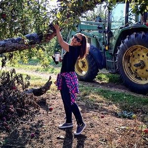 Meet your Posher, Alexandra